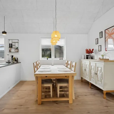 I Ferieby Naer Vesterhavet *